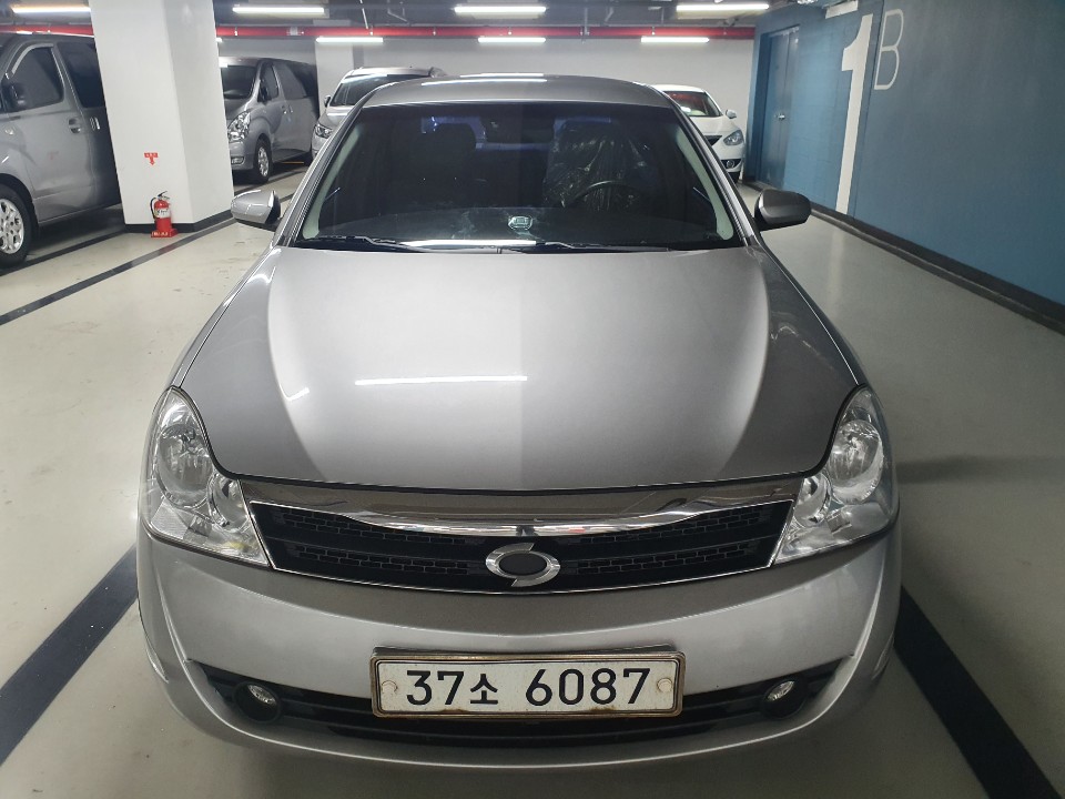 2dt58cg27v8d.jpg