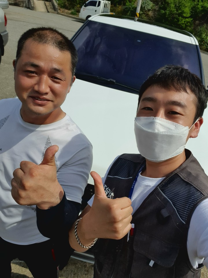 자신이 있는 곳에서 안전한 거래한 고객님의 레인지로버 이보크 중고차 구매 후기