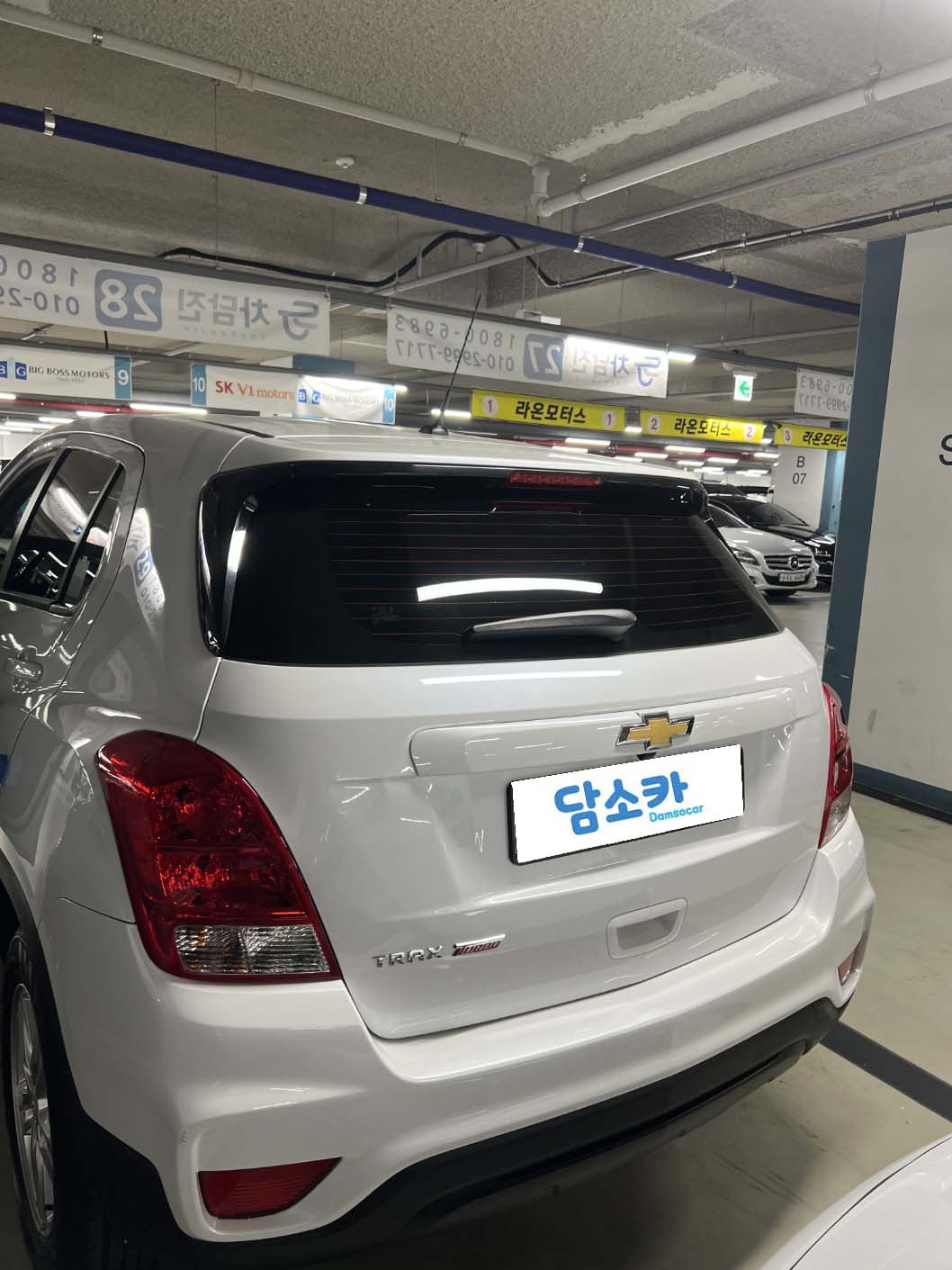 5yhbdk1hzs07660055.jpg
