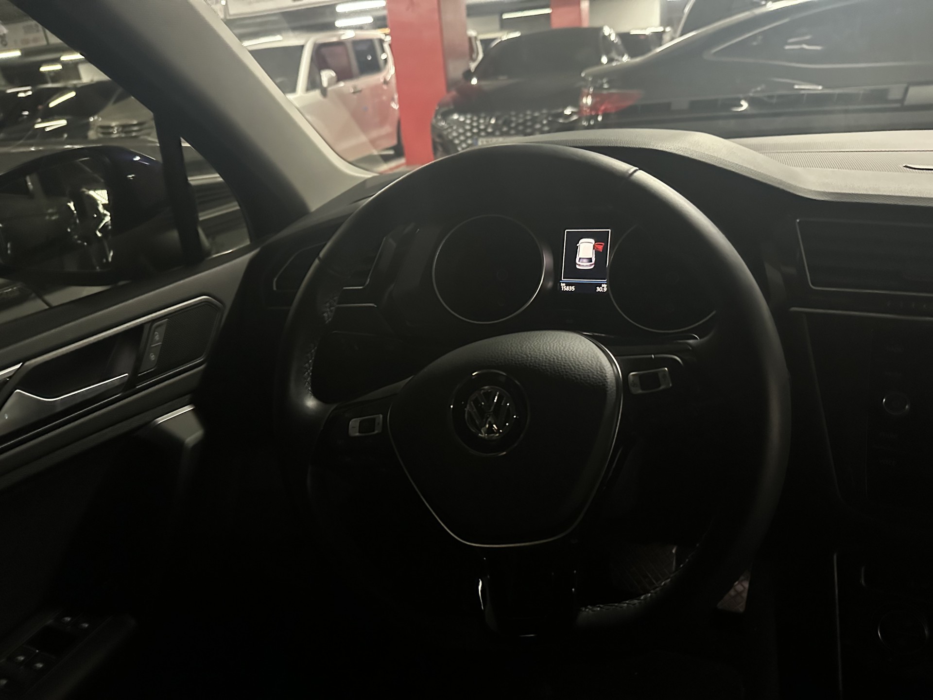 16rx3tw6qyd3337881.jpg