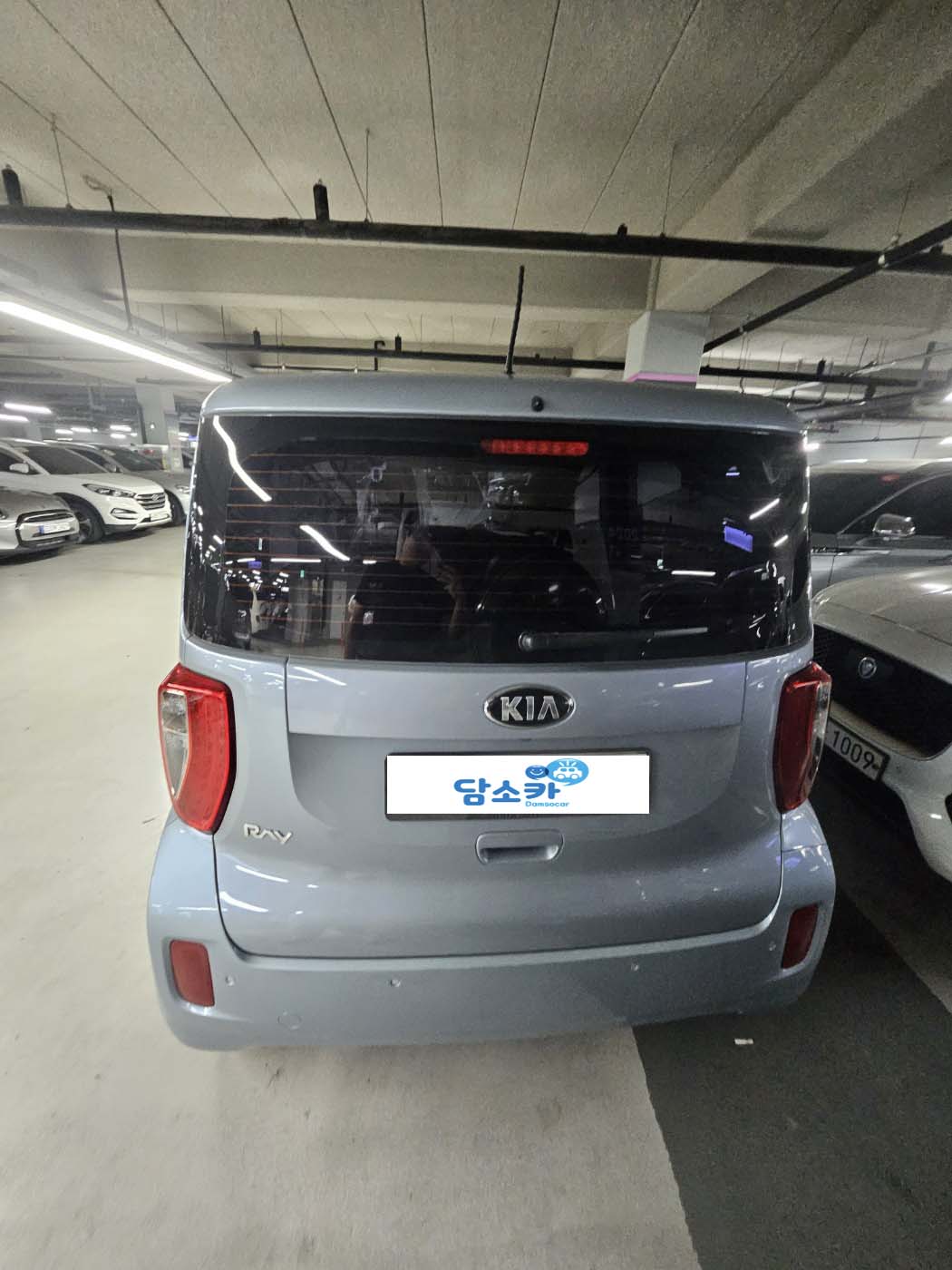 38npiuxxc89w127685.jpg