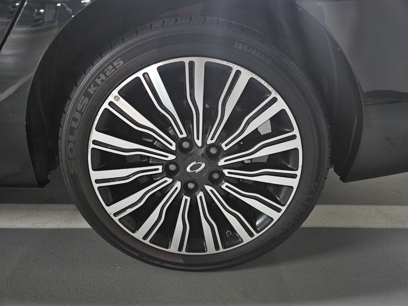 6gjcqzmfj4p0951303.jpg