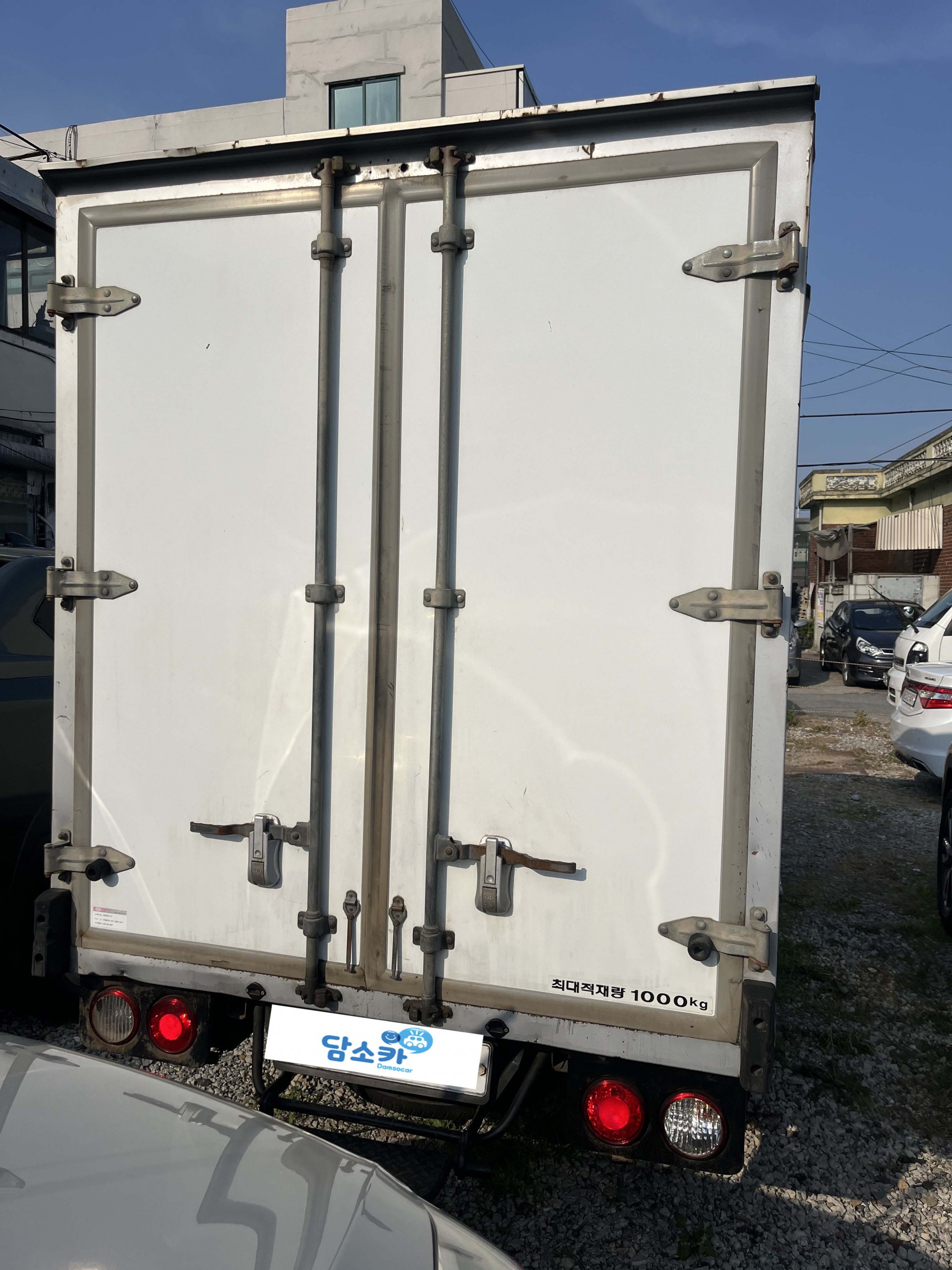 2tgp86fdwgso925979.jpg