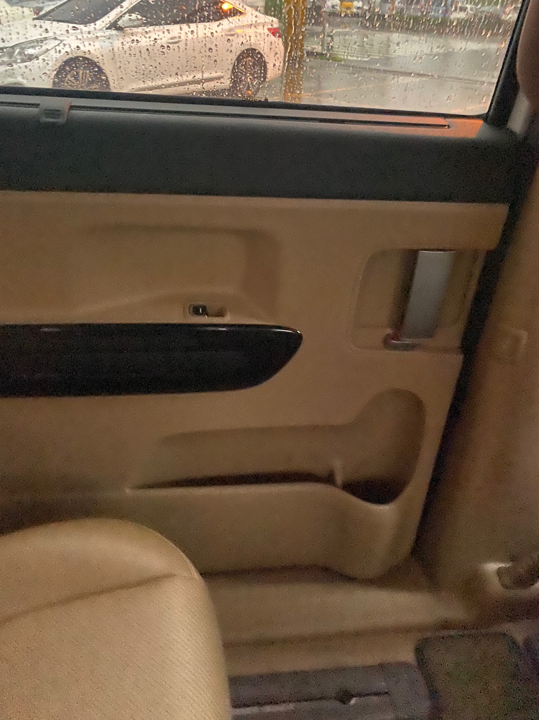 25n6t5vomafx134634.jpg