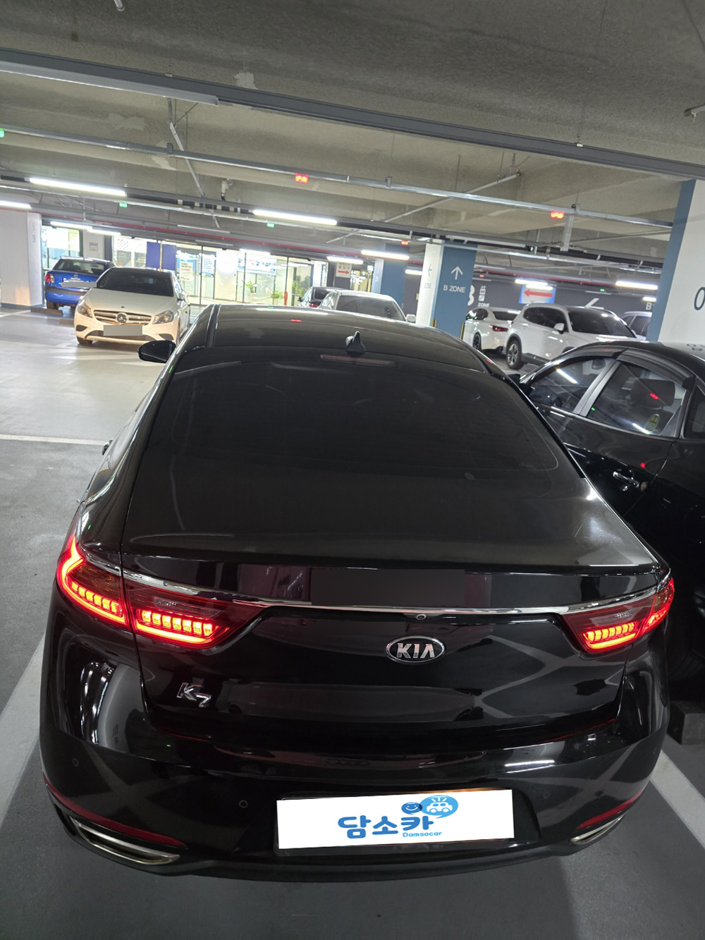 4zd06i728cmx208901.jpg