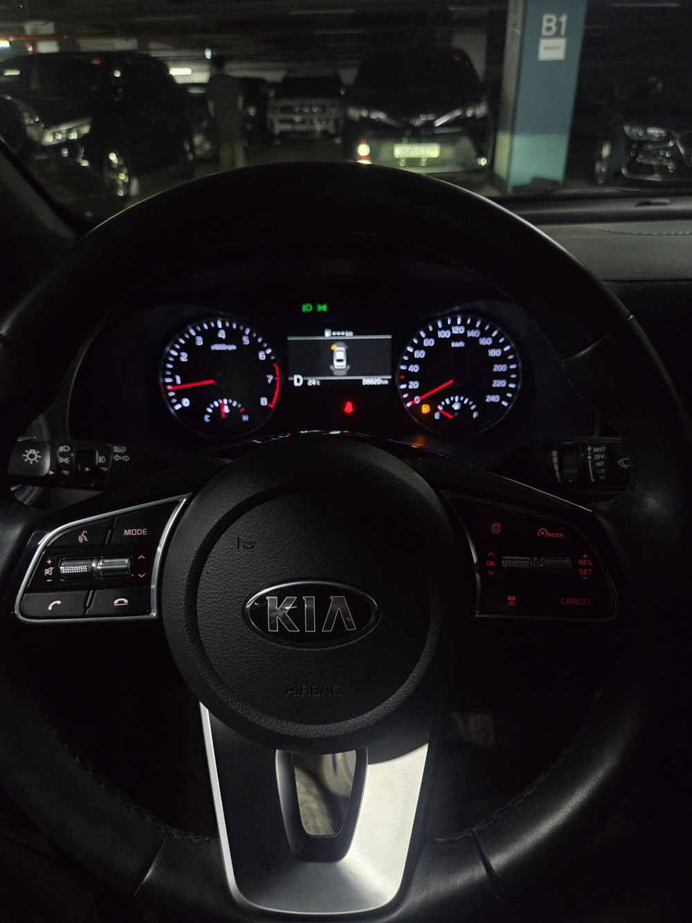 3o8q9b9lafvd911477.jpg