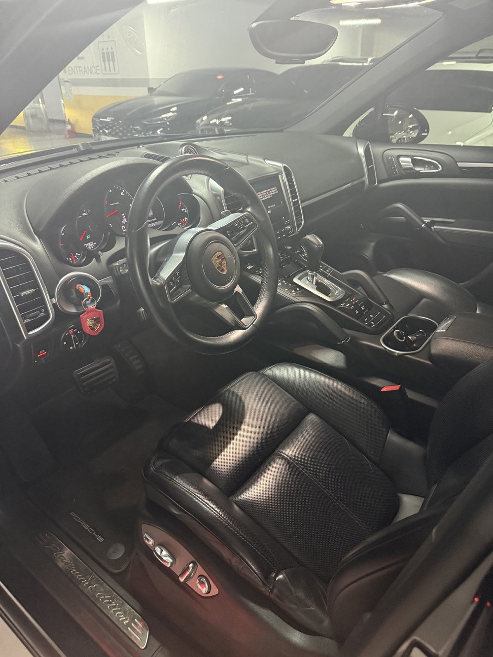 18oev9fwz15q126861.jpg