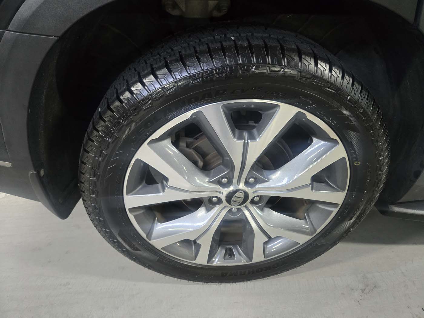 stlt8rc6s8u579663.jpg