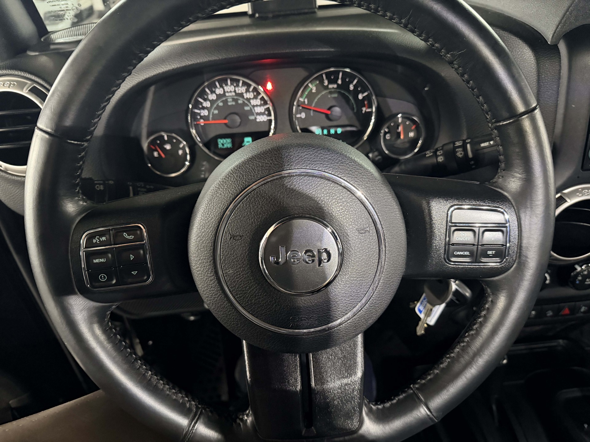 5spt59wa9uh2976187.jpg